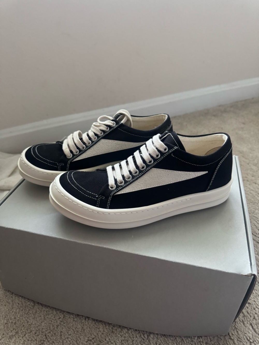 Rick Owen’s Drkshdw Black Vintage Sneakers